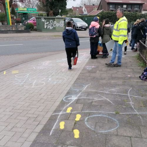 gelbe_fusstapfen3.jpg